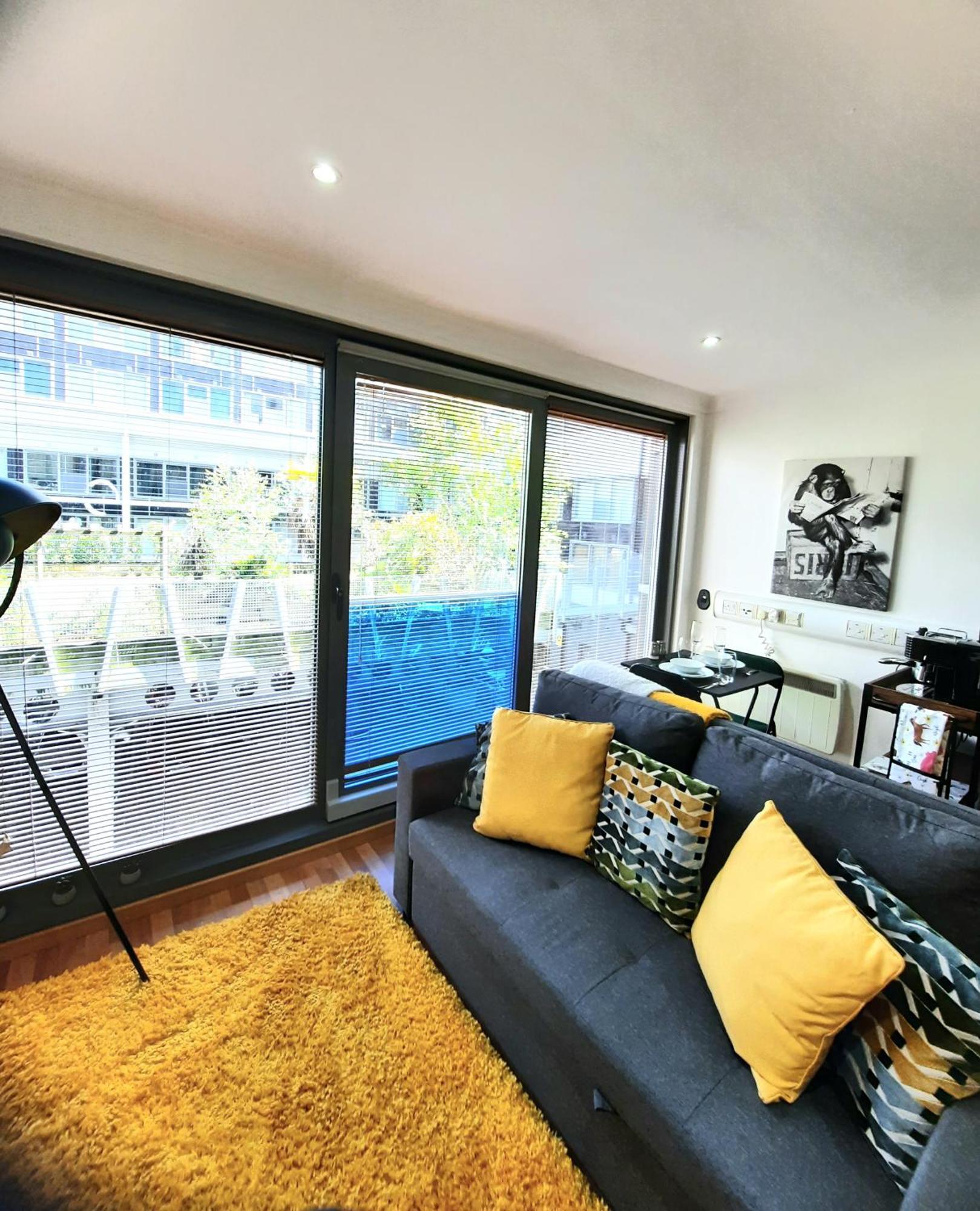 1-Bed Apartment,Leeds, Citi Space Лидс Экстерьер фото